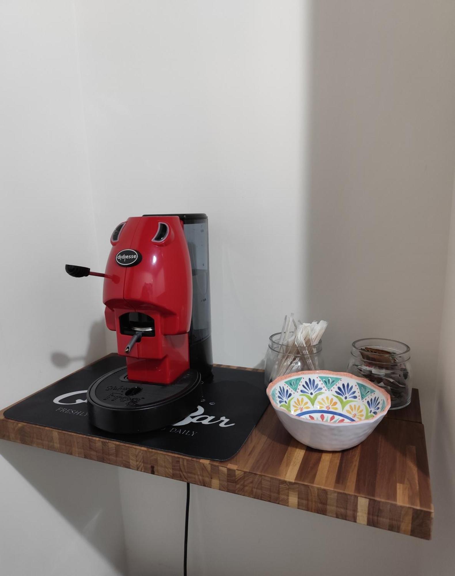 Amalfitani Salerno Centro Acomodação com café da manhã Exterior foto