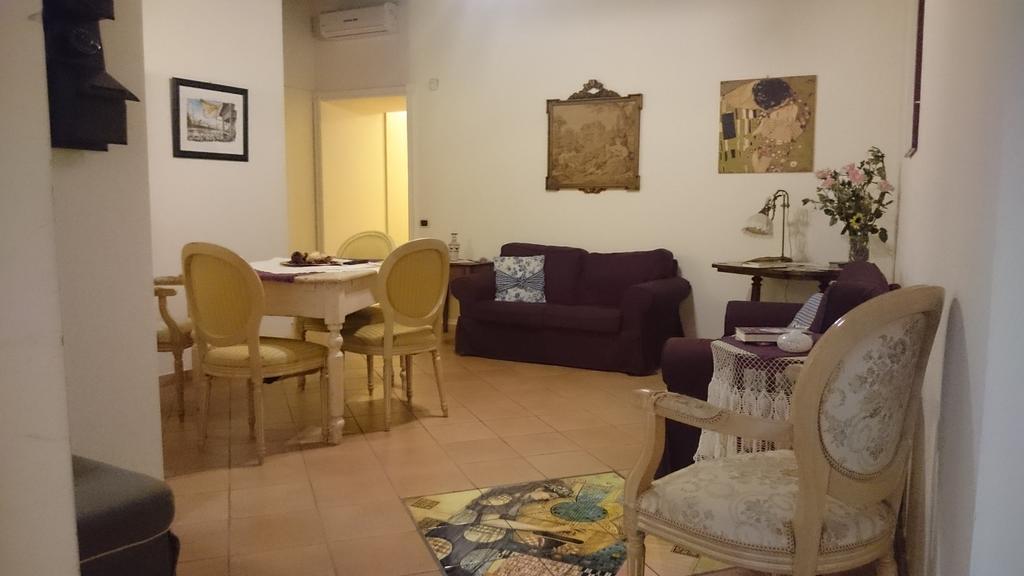 Amalfitani Salerno Centro Acomodação com café da manhã Exterior foto